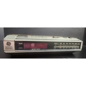 General Electric GE Model 7-4634B Digital Clock Radio Alarm Clock TESTED working